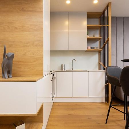 Apartment City Center Grzybowska By Renters Prestige Warsawa Bagian luar foto