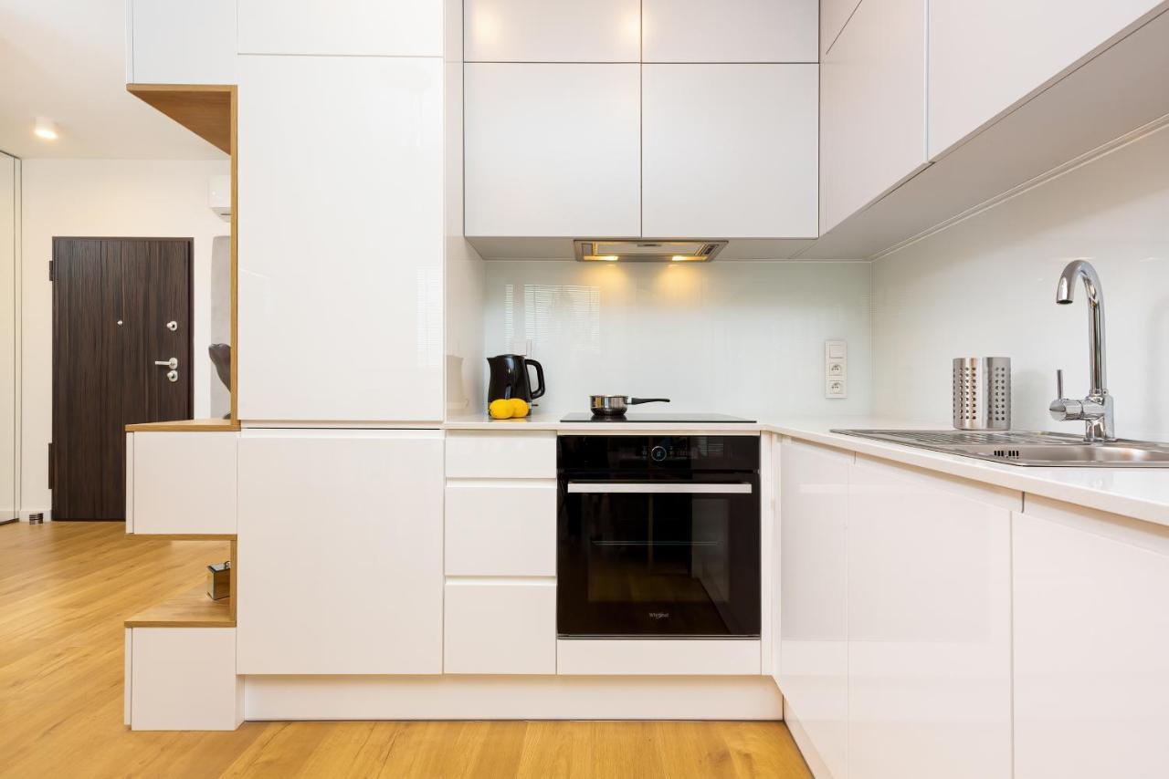 Apartment City Center Grzybowska By Renters Prestige Warsawa Bagian luar foto