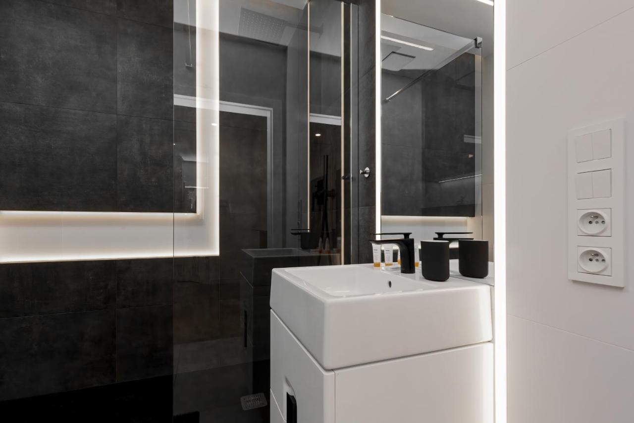 Apartment City Center Grzybowska By Renters Prestige Warsawa Bagian luar foto